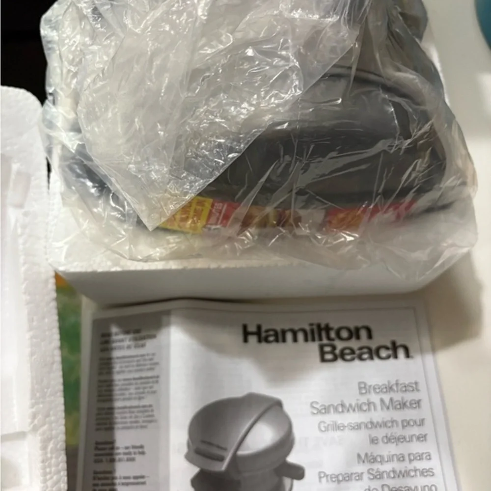 Hamilton Beach‎ Breakfast Sandwich Maker 25475 New in Box Quick & Easy 5 Min